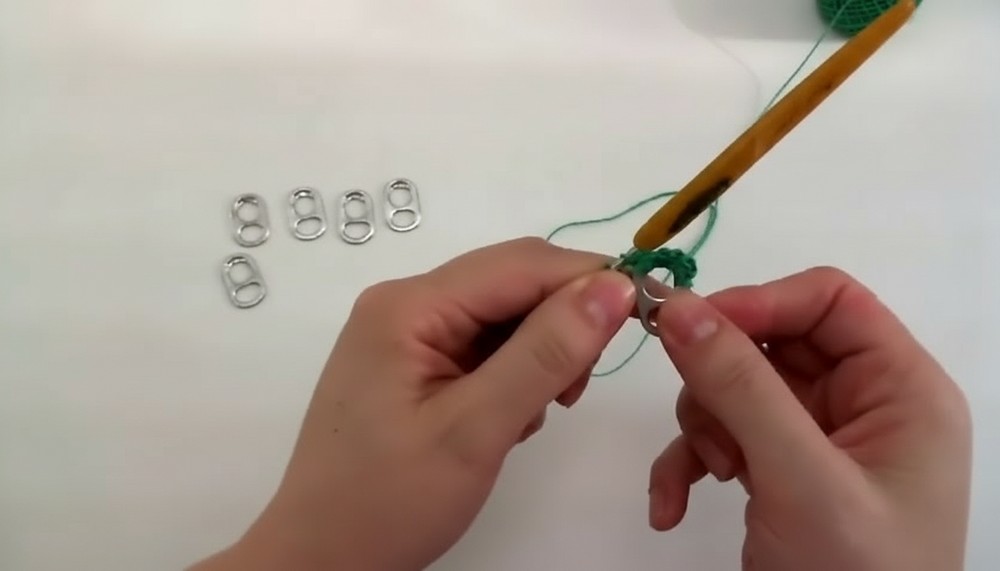 Crochet Flower Can Tabs