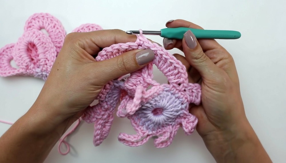 Crochet Oval Rug Flower Or Leaf