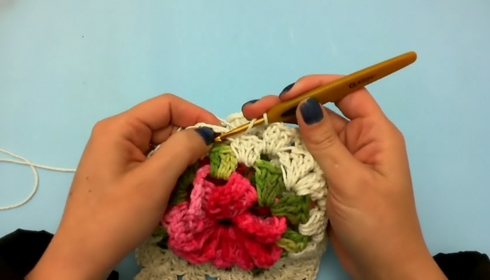 Crochet Toilet Paper Holder