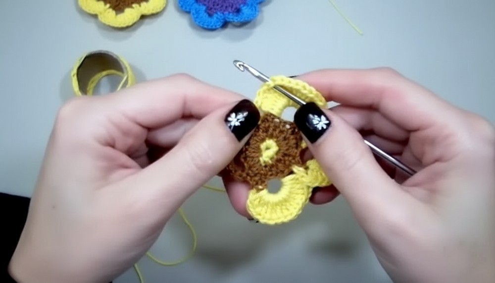 Crochet Pansy Flower