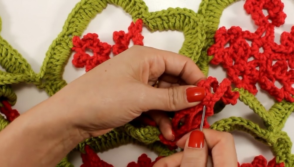 Crochet Flower Table Runner