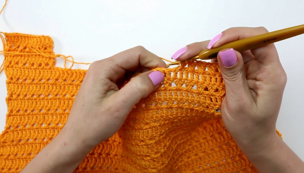 Crochet V-neckline Top