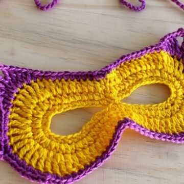 Crochet Superhero Eye Mask
