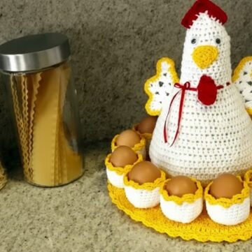 Crochet Chicken Egg Holder