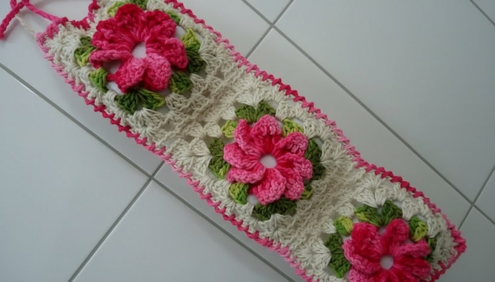 Crochet Toilet Paper Holder