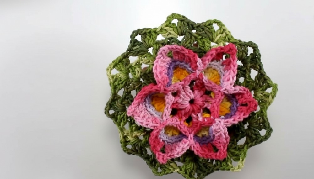 Crochet Flower Granny Square
