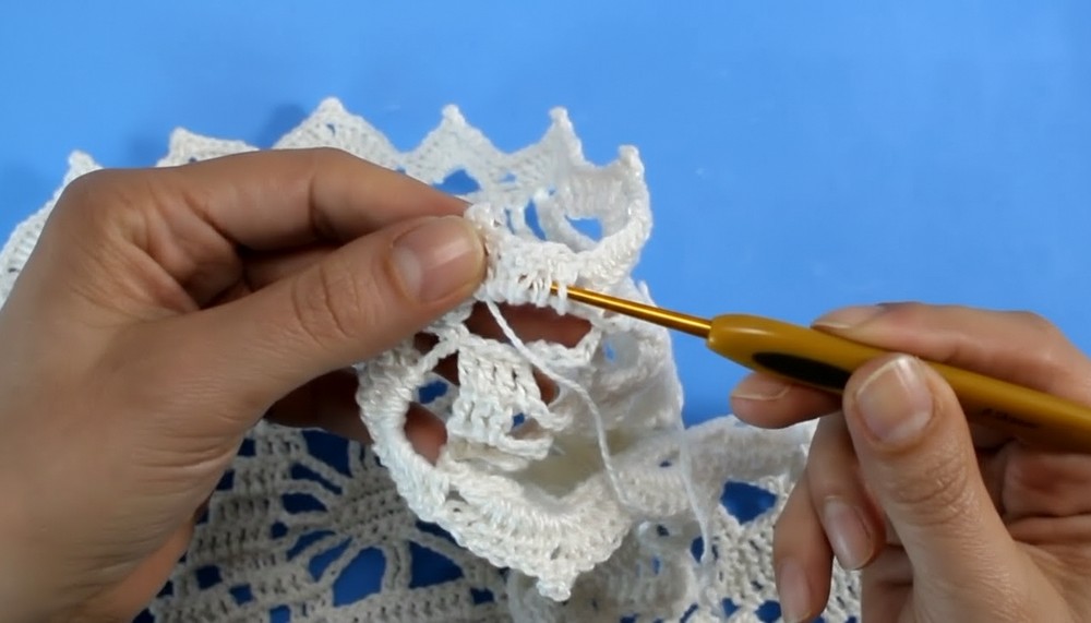 Crochet Lace Table Runner