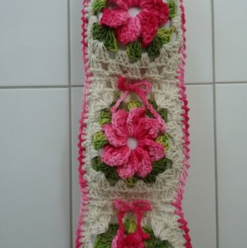 Crochet Toilet Paper Holder