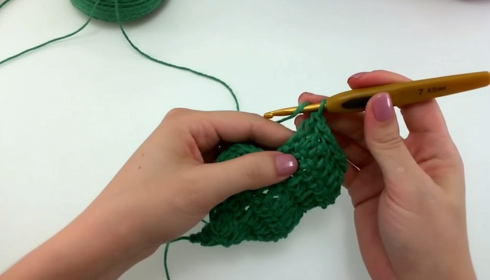 Crochet Christmas Tree