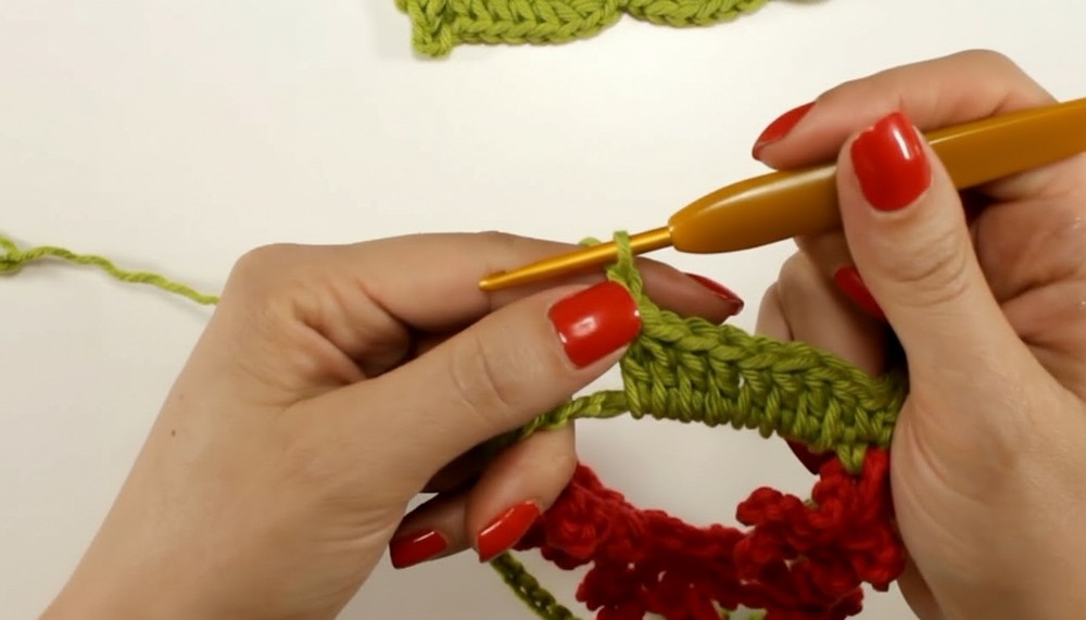 Crochet Flower Table Runner