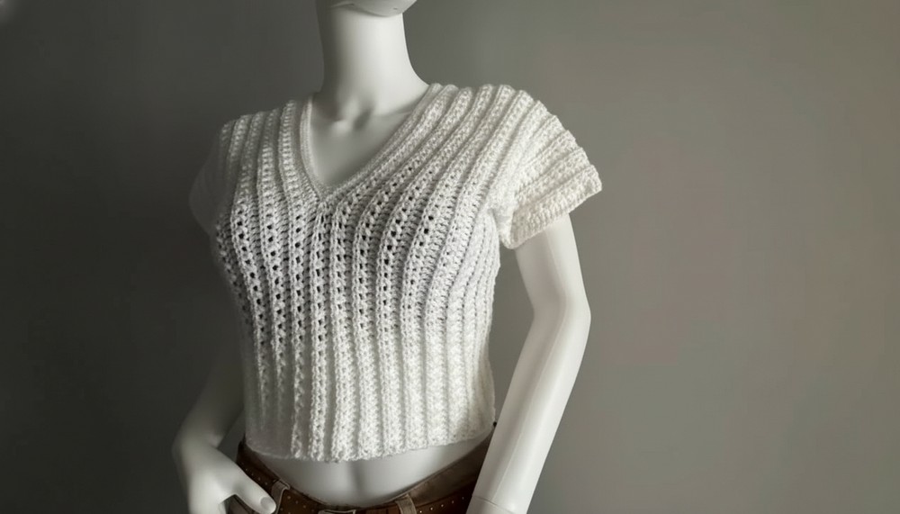 Crochet V-neck Top