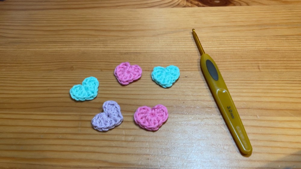 Crochet Mini Hearts