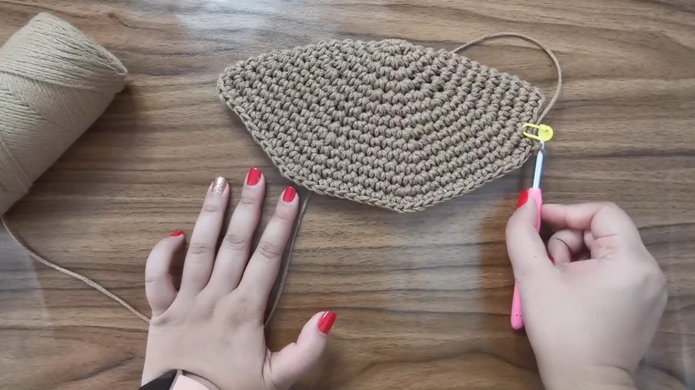 Crochet Bucket Hat With A Bow