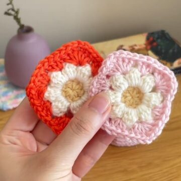 Crochet Mini Granny Daisy