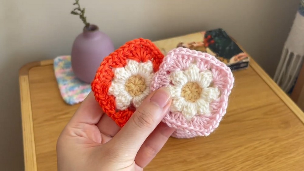 Crochet Mini Granny Daisy