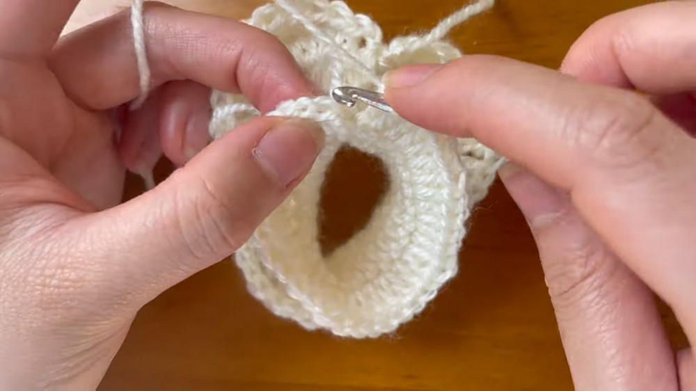Crochet Heart Scrunchie