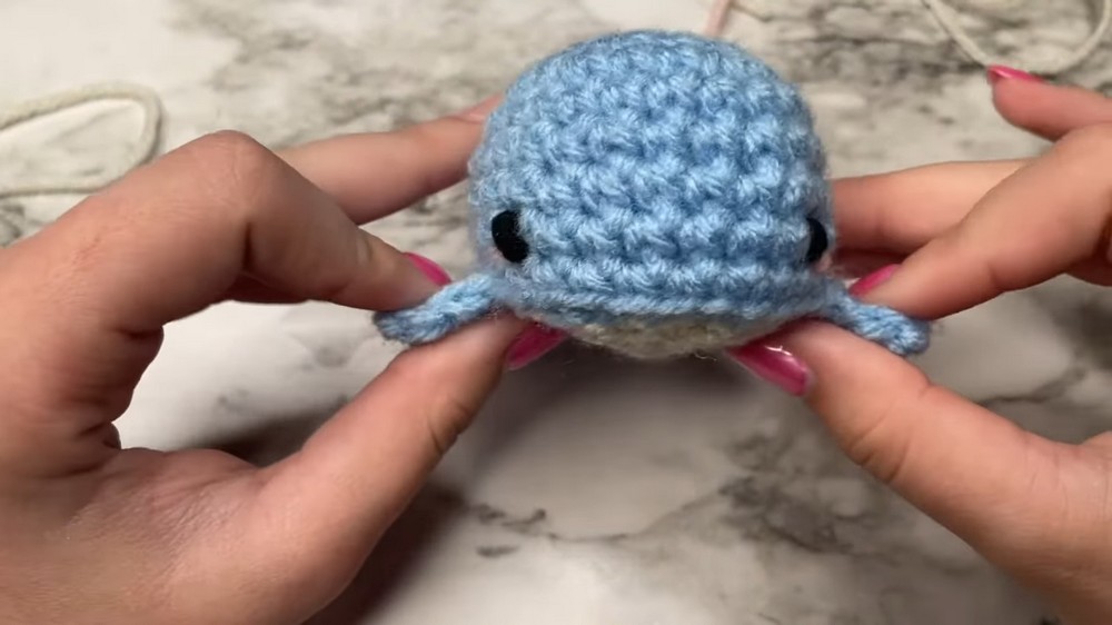 Crochet Mini Whale Tutorial