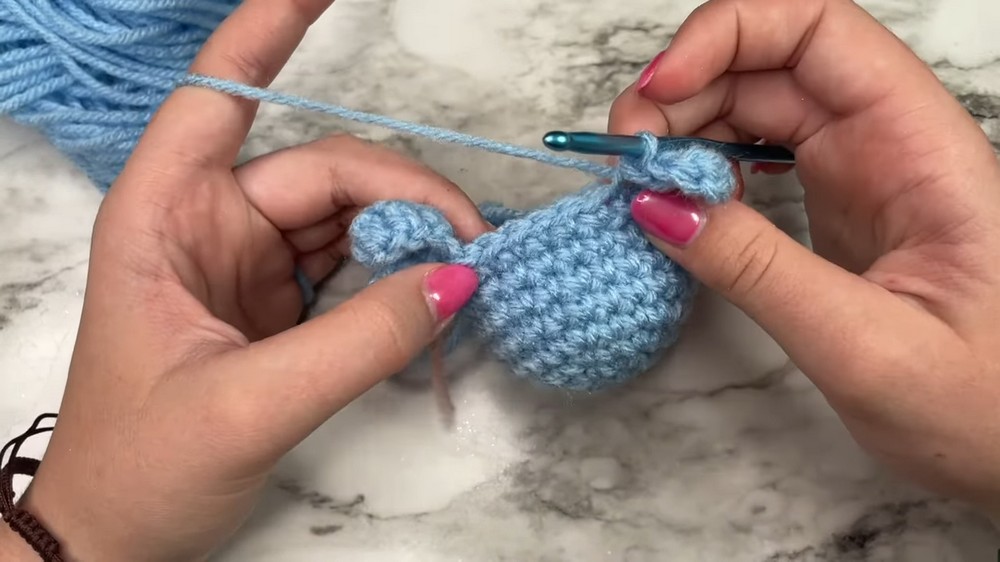 Crochet Mini Whale Tutorial