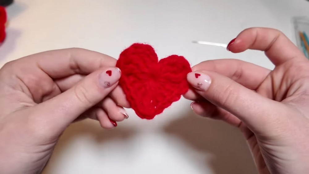 Crochet Tiny Heart