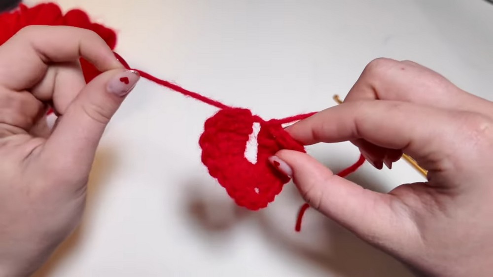 Crochet Tiny Heart