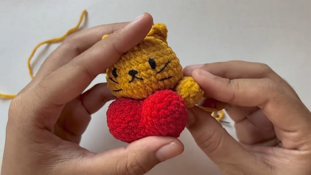 Crochet Animals With Hearts