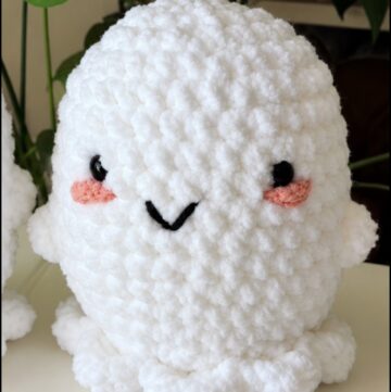 Crochet Ghost Halloween Pattern 1